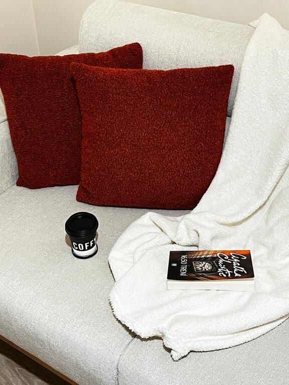 How to Plan a Restful Day Off at Home for Ultimate Relaxation